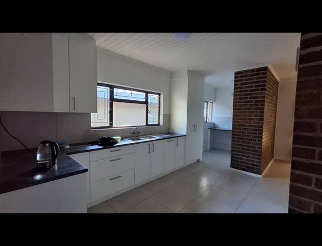 5 BEDROOM PROPERTY TO RENT IN SONEIKE